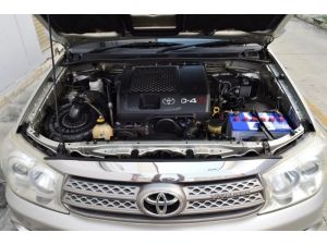 Toyota Fortuner 3.0 (ปี 2010) V SUV AT รูปที่ 6